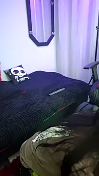 Amy Aloqua online show from October 27, 2025, 8:13 pm