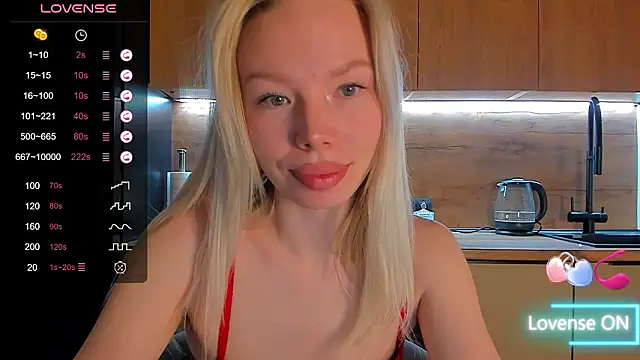 Snapshot of Olivia_Bells chatting on March 18, 2026, 9:18 pm Olivia Bells online show from March 18, 2026, 9:18 pm