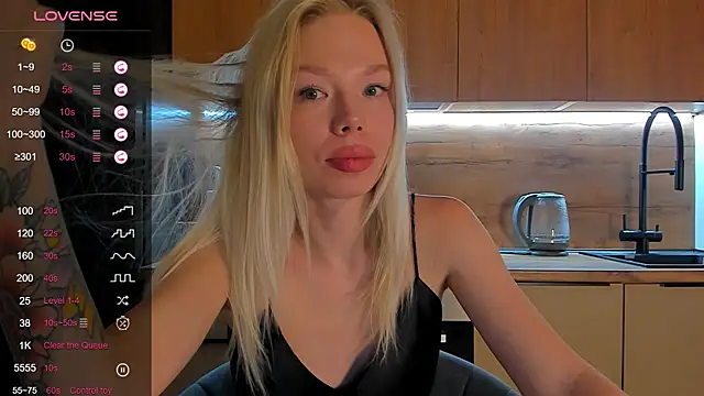 Snapshot of Olivia_Bells chatting on May 23, 2026, 9:19 pm Olivia Bells online show from May 23, 2026, 9:19 pm