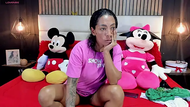 NiicolleMiller online show from March 17, 2025, 10:49 pm