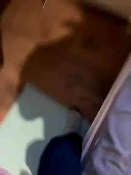 vanjbi45 online show from November 5, 2025, 6:13 am