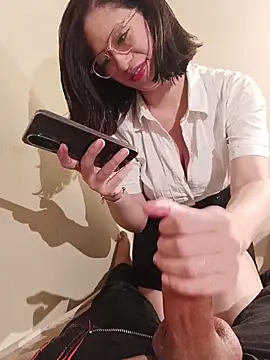 AmazingFuckCam online show from May 23, 2026, 5:01 am