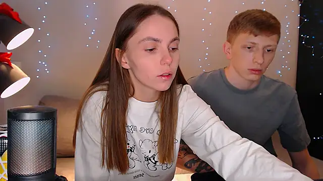 juliaanddima online show from February 26, 2025, 12:49 am