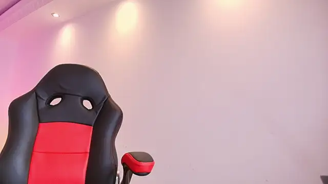 miiaa evans online show from March 1, 2025, 6:35 am