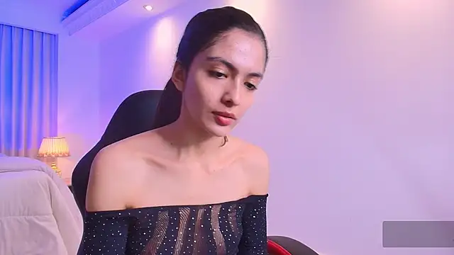 miiaa evans online show from March 22, 2025, 3:20 am