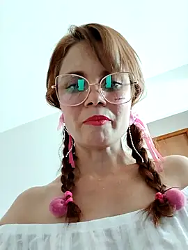 Meganlola online show from September 15, 2025, 1:55 pm