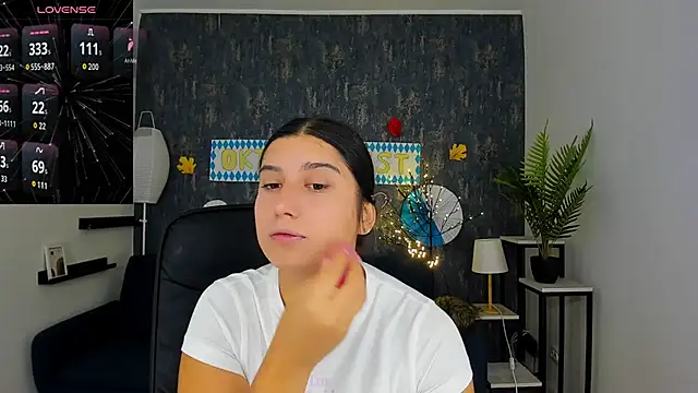 Linda EX online show from September 27, 2025, 6:18 am