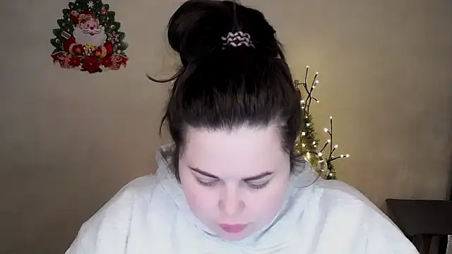 Emily Mo online show from December 20, 2025, 6:42 am