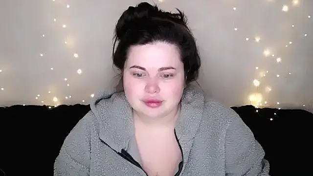 Emily Mo online show from March 17, 2026, 6:50 am