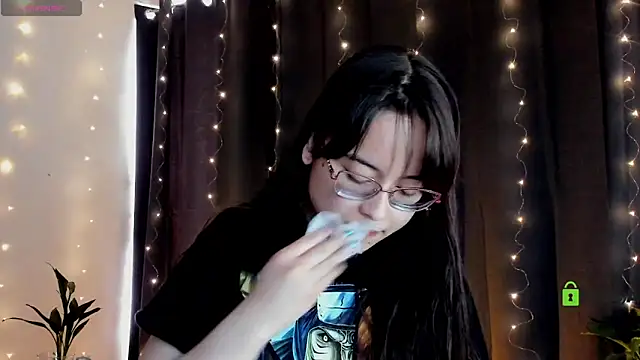 shantalc3rezo online show from March 17, 2025, 7:37 pm