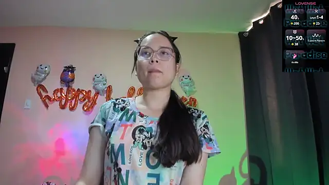 shantalc3rezo online show from October 26, 2025, 9:42 pm