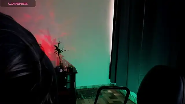 shantalc3rezo online show from February 2, 2026, 7:45 pm