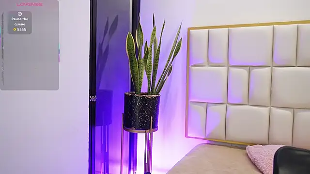 Snapshot of Anais_aradia chatting on January 8, 2026, 5:21 am Anais aradia online show from January 8, 2026, 5:21 am