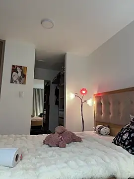 Your Honeey online show from March 27, 2026, 11:48 pm