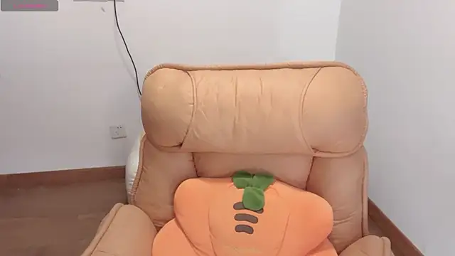 4uoki online show from November 15, 2025, 4:25 pm