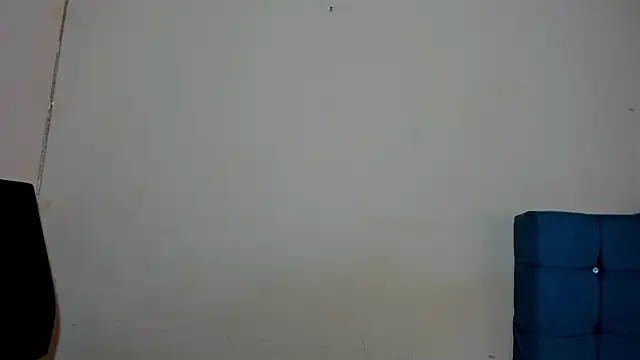 sweet1Girl online show from October 27, 2025, 2:21 pm