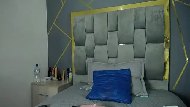 Veronny P online show from February 18, 2025, 1:44 pm