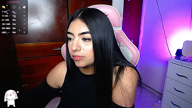 eva six online show from December 12, 2024, 7:48 pm