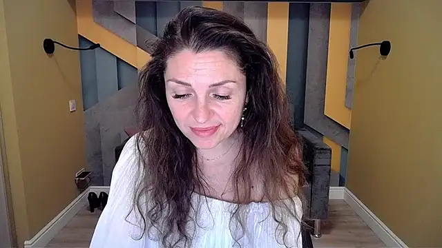 EllaLong online show from December 11, 2024, 3:37 pm