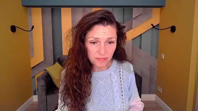 EllaLong online show from April 22, 2026, 11:34 am