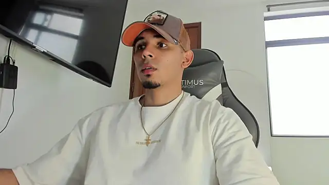 joss 111 online show from November 1, 2025, 7:05 pm