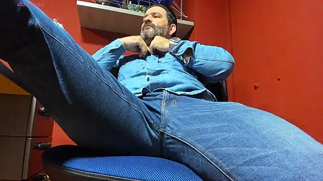 Maxi TheBigDaddy online show from March 17, 2025, 12:25 pm