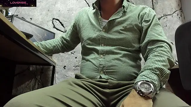 Maxi TheBigDaddy online show from September 23, 2025, 10:51 am