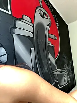 Sarah millerr  online show from October 18, 2025, 6:19 pm