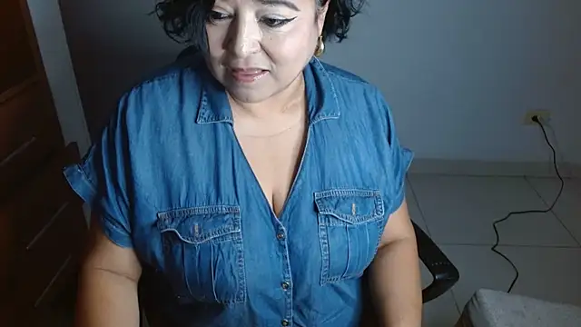 mariemiller19 online show from July 20, 2026, 11:29 pm