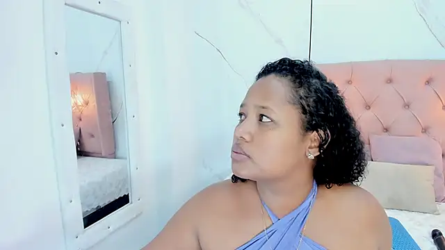 Snapshot of Belle_Brunette chatting on January 31, 2025, 9:26 pm Belle Brunette online show from January 31, 2025, 9:26 pm