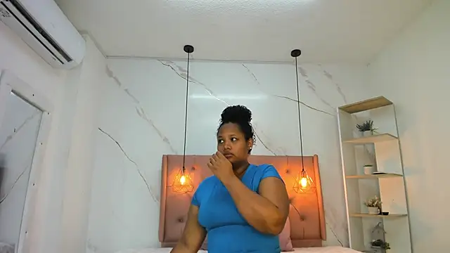 Snapshot of Belle_Brunette chatting on September 12, 2025, 10:21 pm Belle Brunette online show from September 12, 2025, 10:21 pm