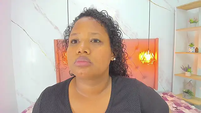 Belle Brunette online show from December 19, 2025, 8:49 pm