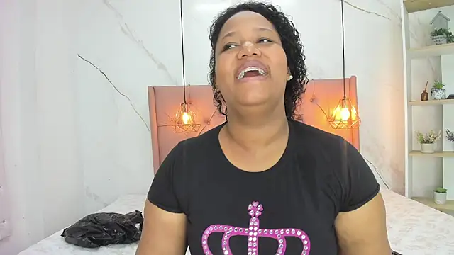 Belle Brunette online show from April 12, 2026, 12:54 pm