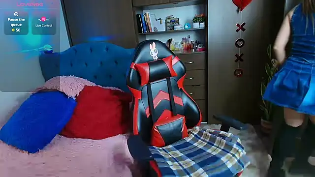 valeria teiku online show from March 4, 2026, 9:43 pm