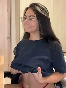Snapshot of Cat2525 chatting on May 19, 2026, 1:44 am Cat2525 online show from May 19, 2026, 1:44 am