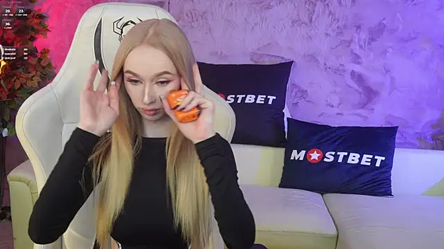 Amelia Blaze online show from December 16, 2024, 10:45 pm