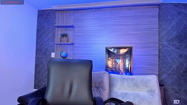 charlottewhitte online show from January 16, 2026, 11:47 am