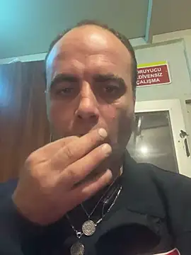 mustican422 online show from December 7, 2024, 11:34 pm