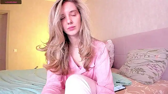 PatriciaBlairs online show from February 12, 2026, 2:45 pm