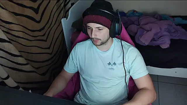 iurytx online show from February 14, 2025, 10:47 pm