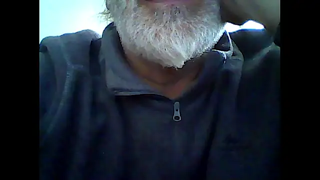 xcimeru online show from December 17, 2025, 3:29 pm