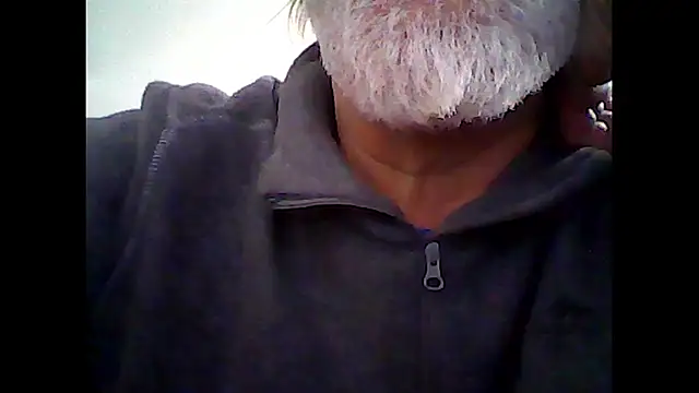 xcimeru online show from January 13, 2026, 3:39 pm