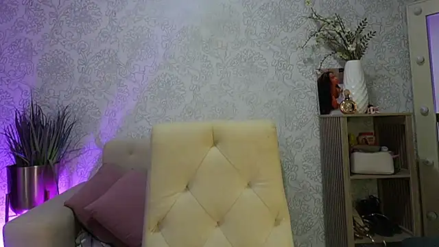 Snapshot of HOTBLACKANDWHITE2 chatting on April 27, 2026, 6:44 am HOTBLACKANDWHITE2 online show from April 27, 2026, 6:44 am
