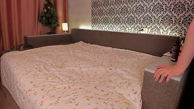 Sweet p1ays online show from December 14, 2024, 2:12 am