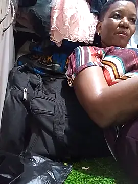 Snapshot of Hailey_BaileyXYZ chatting on February 16, 2026, 1:40 pm Hailey BaileyXYZ online show from February 16, 2026, 1:40 pm