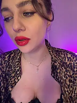 Snapshot of Your_insomniya chatting on February 8, 2026, 8:56 pm Your insomniya online show from February 8, 2026, 8:56 pm