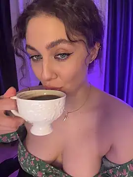 Snapshot of Your_insomniya chatting on March 29, 2026, 7:58 pm Your insomniya online show from March 29, 2026, 7:58 pm