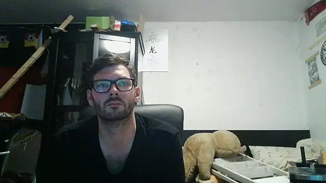 Snapshot of Die-geile-Sau chatting on May 26, 2026, 7:43 pm Die-geile-Sau online show from May 26, 2026, 7:43 pm