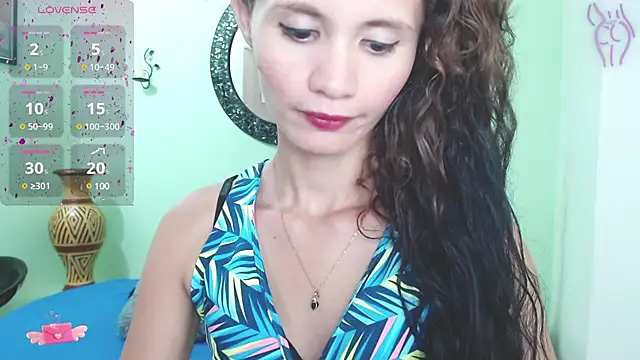 Sofia Franco  online show from January 7, 2025, 7:17 pm