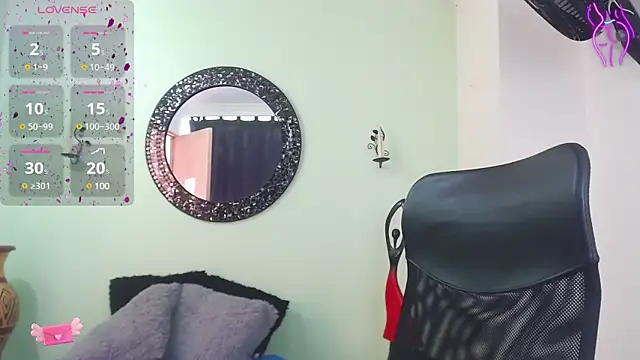 Sofia Franco  online show from March 4, 2025, 6:18 pm